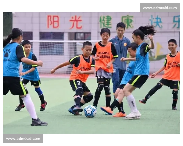 扬帆 + 武外教育基金会：绿茵场点亮乡村儿童足球梦