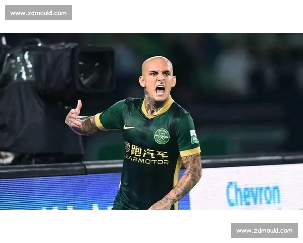 李毅盛赞米特里策：中超最佳外援！暴力突破终结比赛