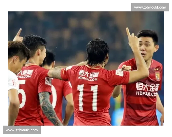 青岛中能迎战广州恒大中超焦点之战攻防对决悬念迭起